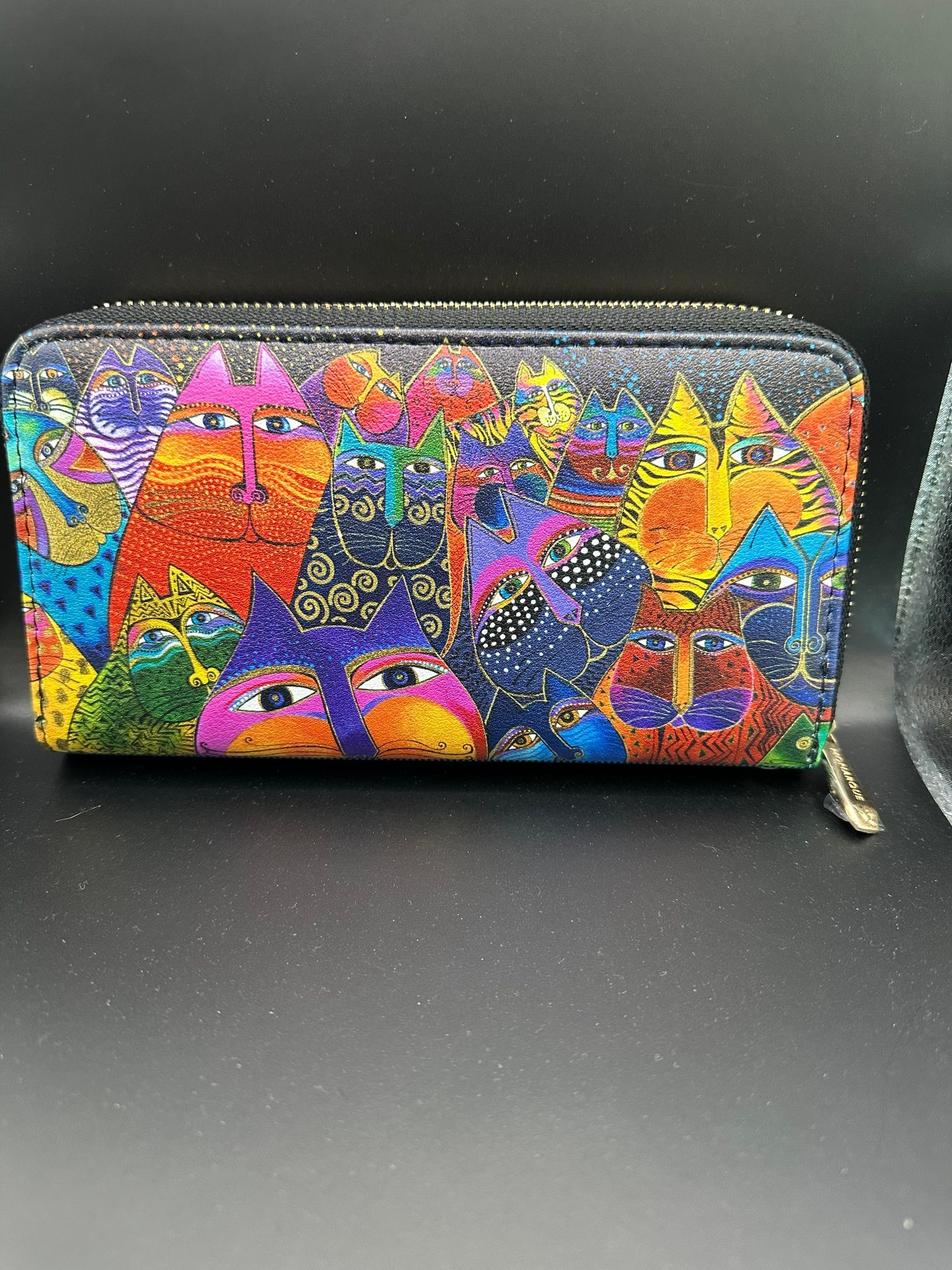 Colorful Vegan Leather Zippered Wallets-Choose Style