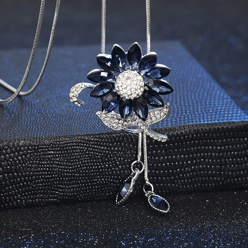 Blue Flower Rhinestone Necklace