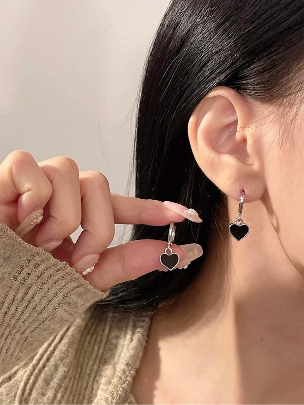 Small Black Heart Earrings